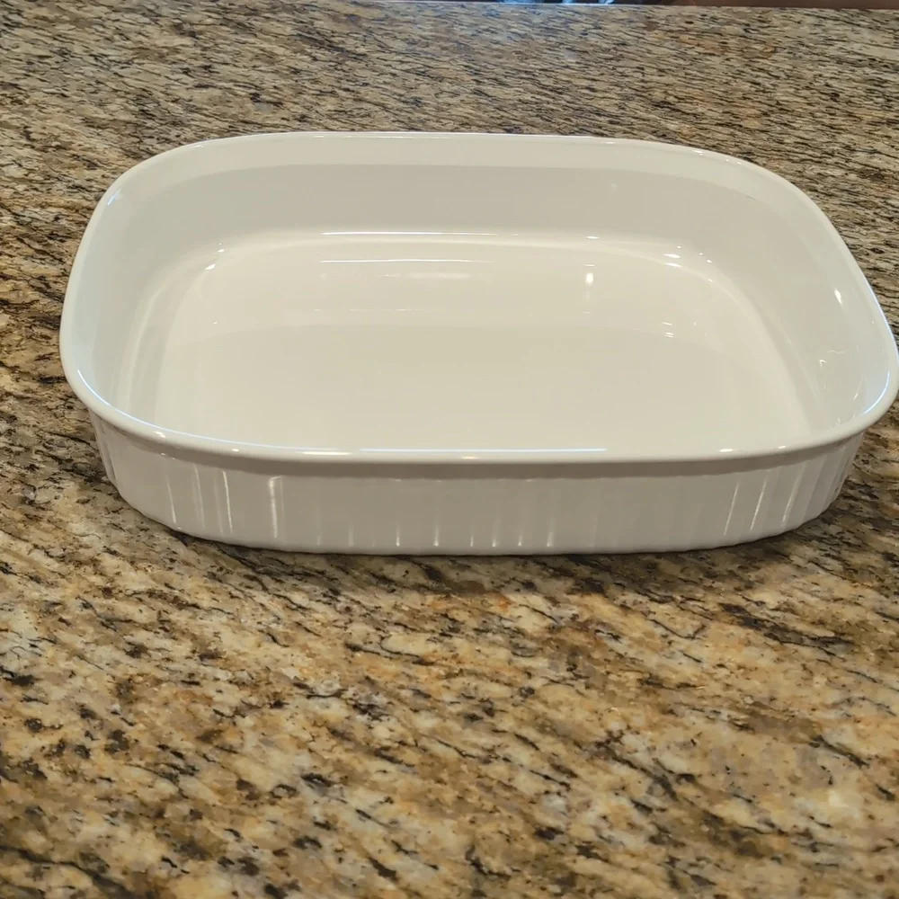 Corning Ware French White F21-B 4.5 Liter 11 X 14 Open Roaster Lasagna Casserole